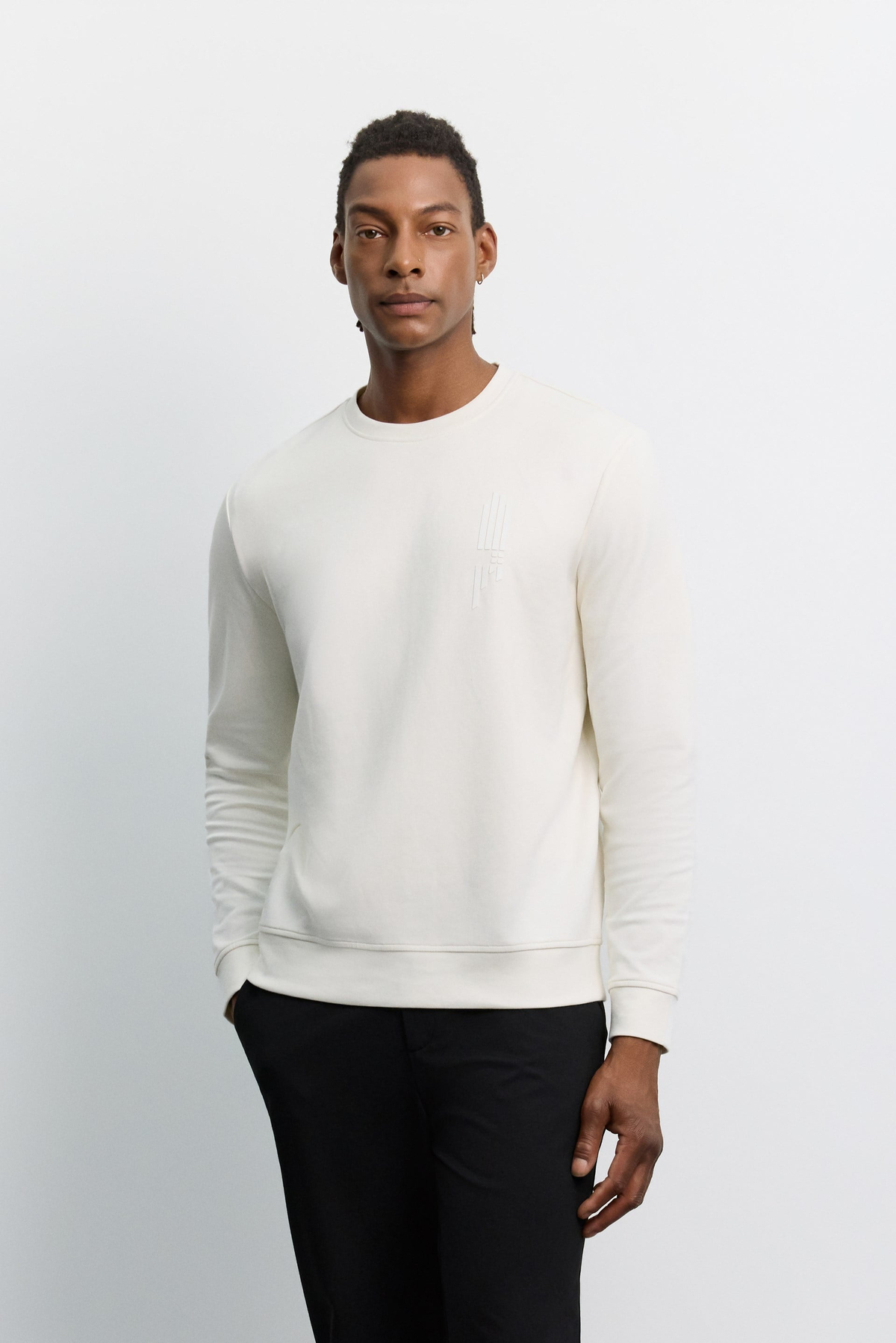 Ekru Bisiklet Yaka Boyuna Çizgi Silikon Baskılı İnterlok Sweatshirt