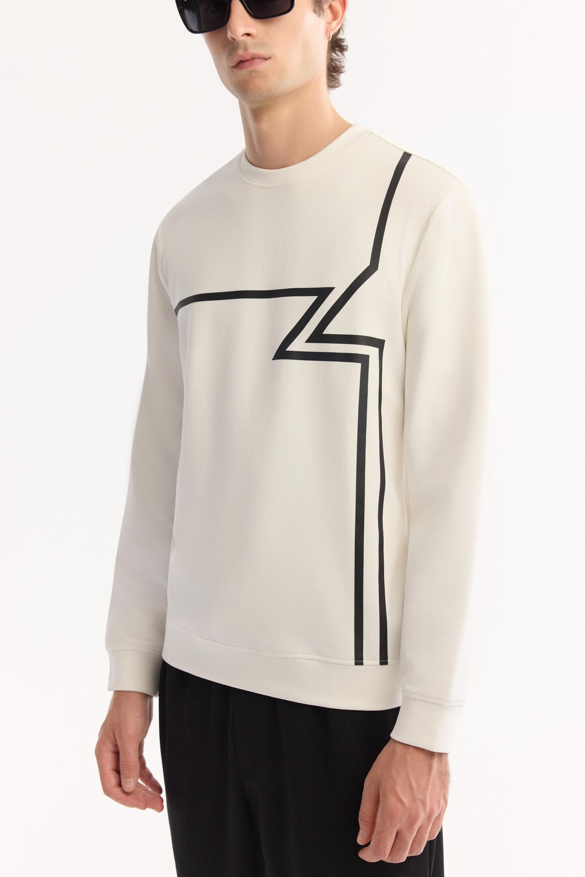 Ekru Bisiklet Yaka Enjeksiyon Baskılı İnterlok  Sweatshirt