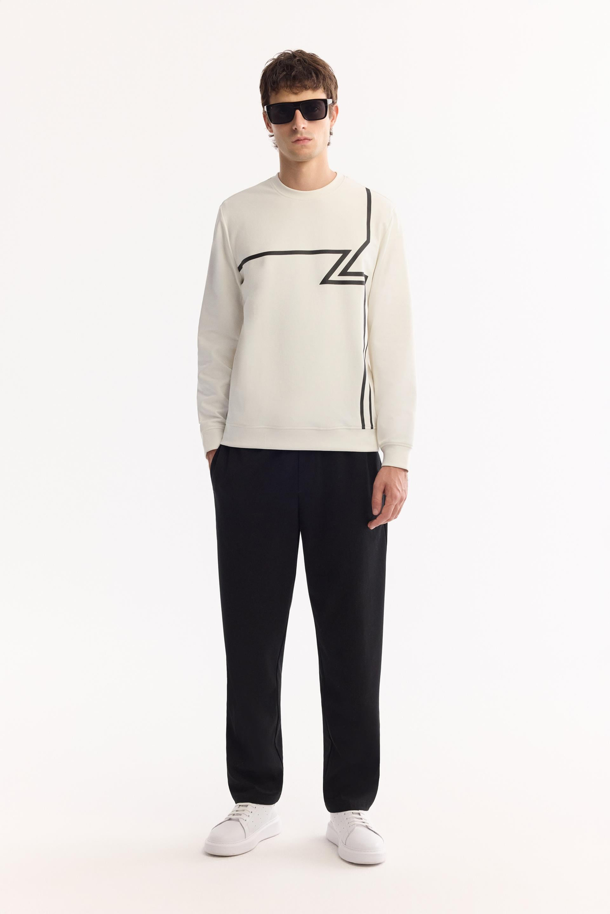 Ekru Bisiklet Yaka Enjeksiyon Baskılı İnterlok  Sweatshirt