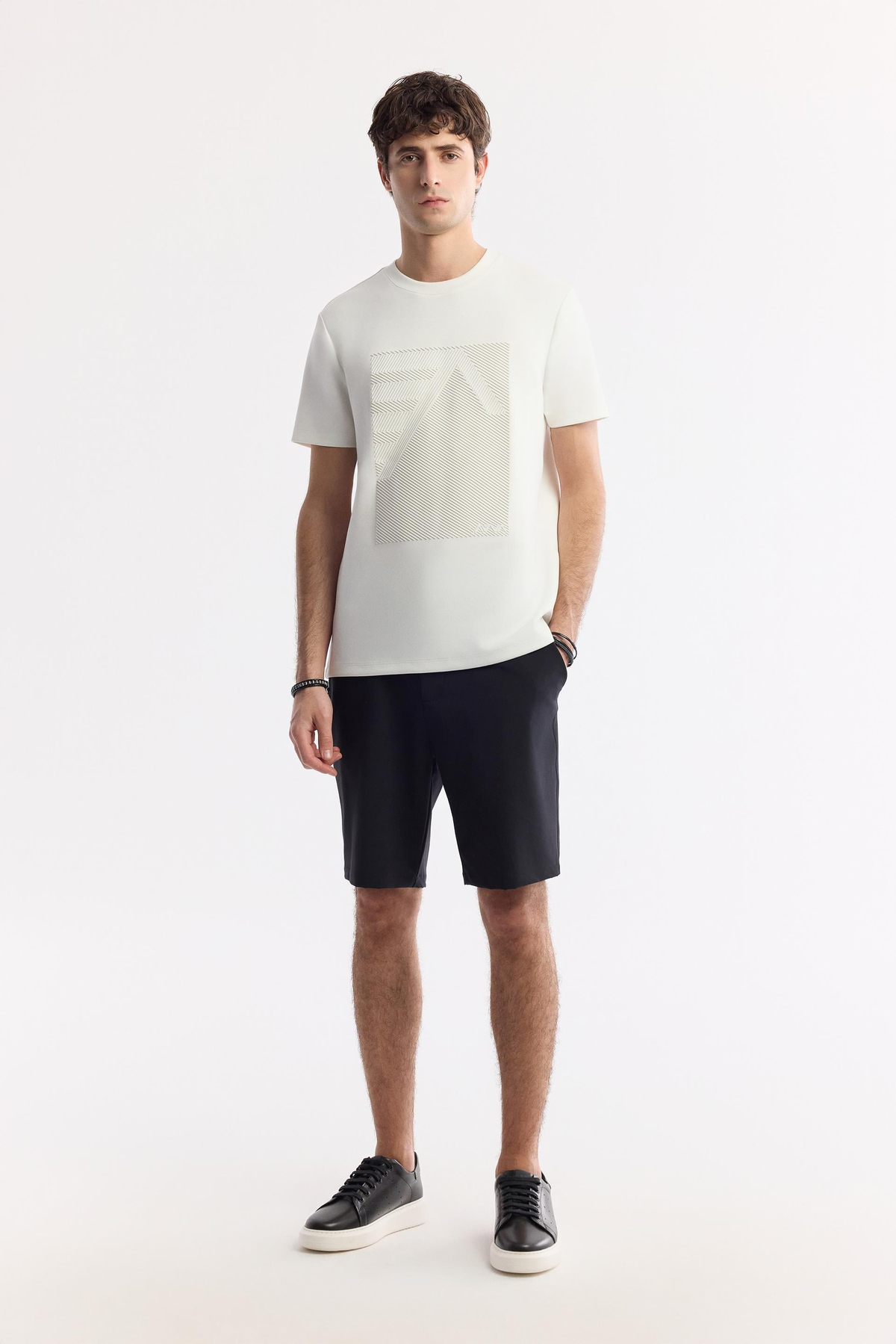 Ekru Bisiklet Yaka Enjeksiyon Baskılı İnterlok T-Shirt