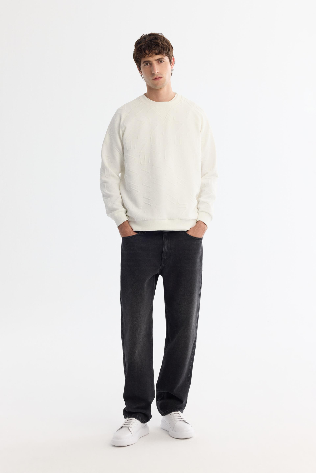 Ekru Bisiklet Yaka Jakarlı Sweatshirt