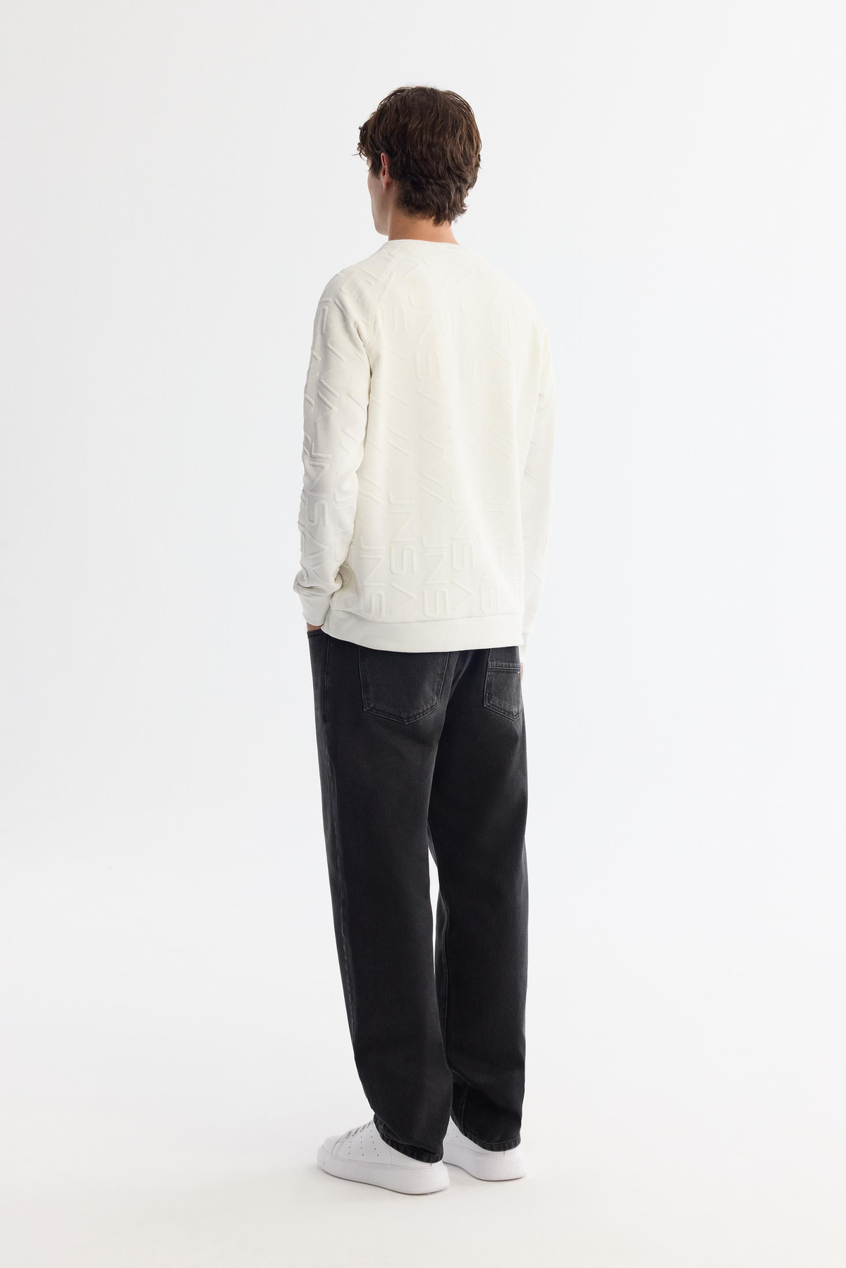 Ekru Bisiklet Yaka Jakarlı Sweatshirt