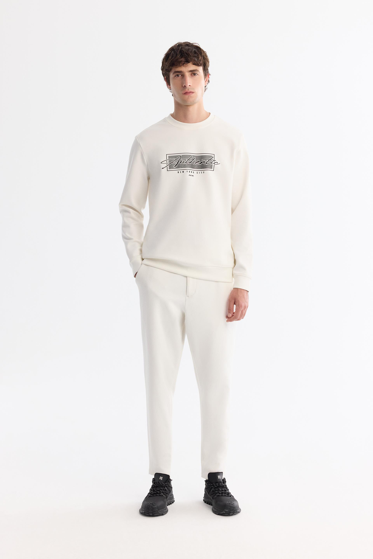 Ekru Bisiklet Yaka Pamuklu Baskılı Sweatshirt