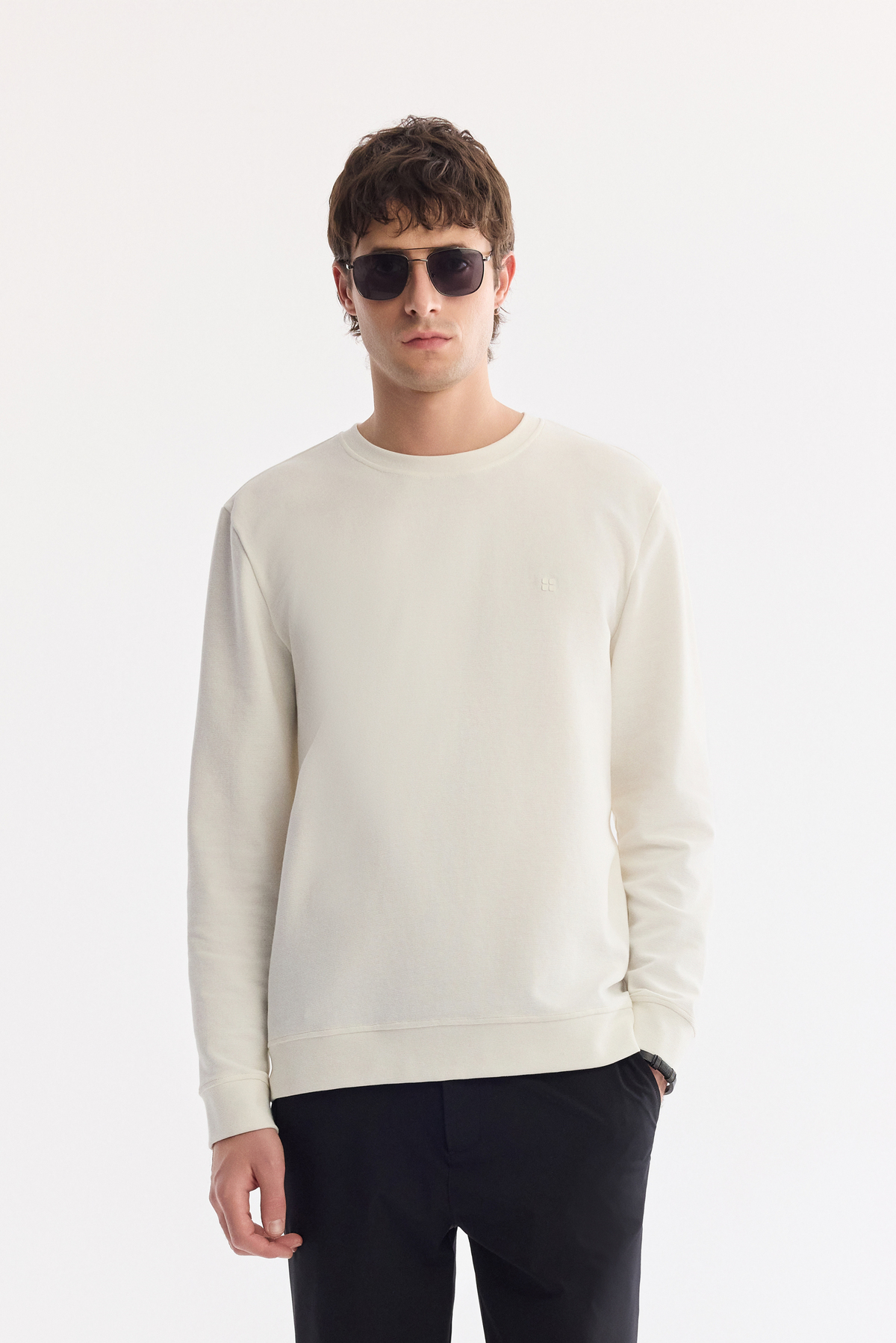 Ekru Bisiklet Yaka Pamuklu Kolay Ütülenen Sweatshirt