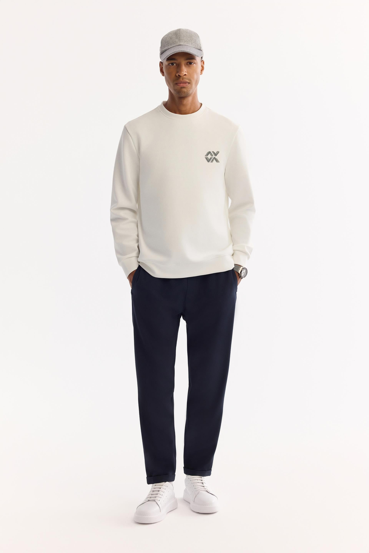 Ekru Bisiklet Yaka Piramit Baskılı İnterlok Sweatshirt