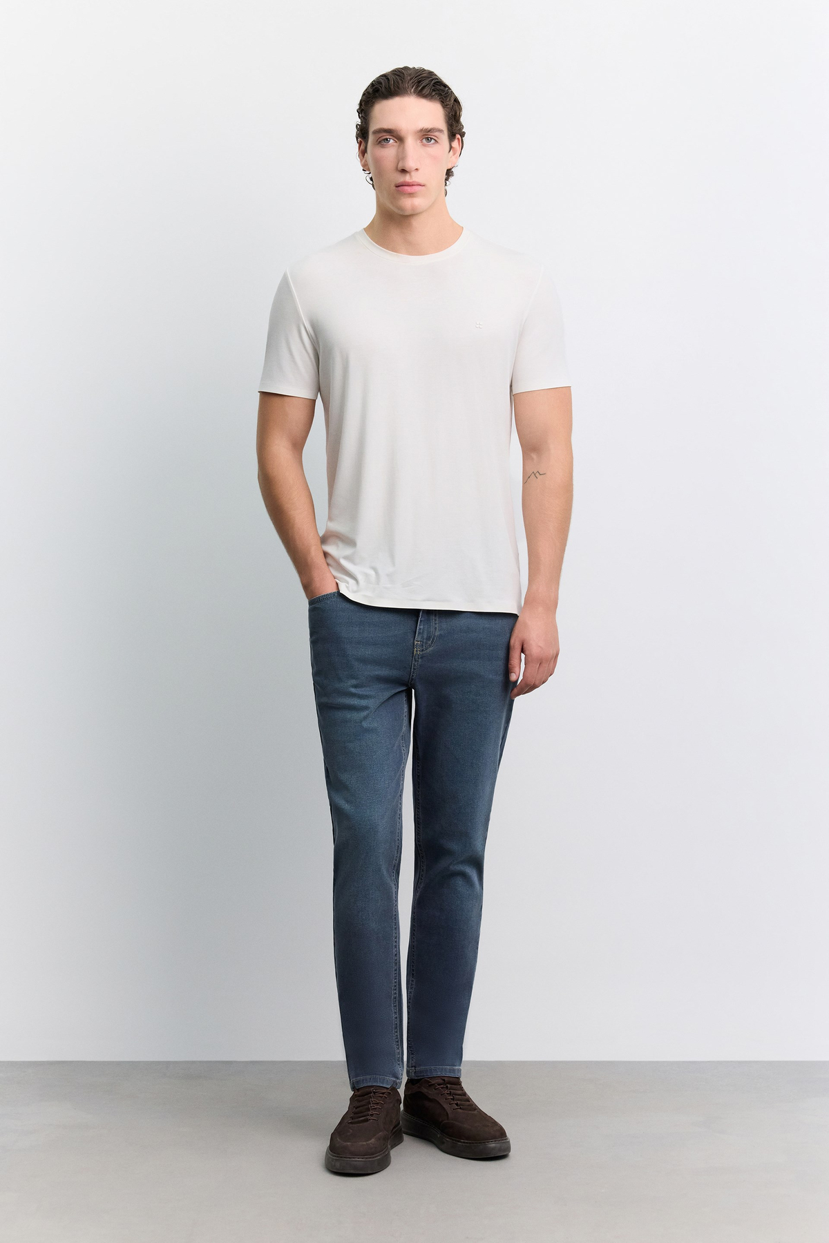 Ekru Bisiklet Yaka Soft Touch Basic T-Shirt