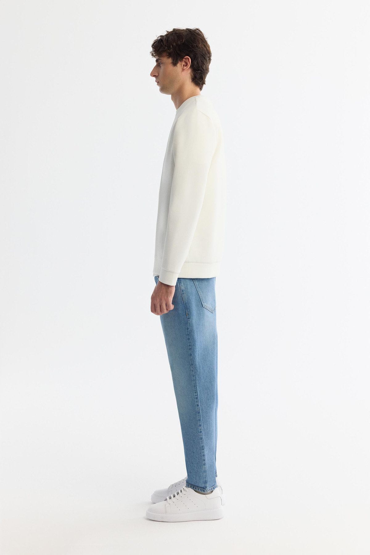 Ekru Bisiklet Yaka Sweatshirt