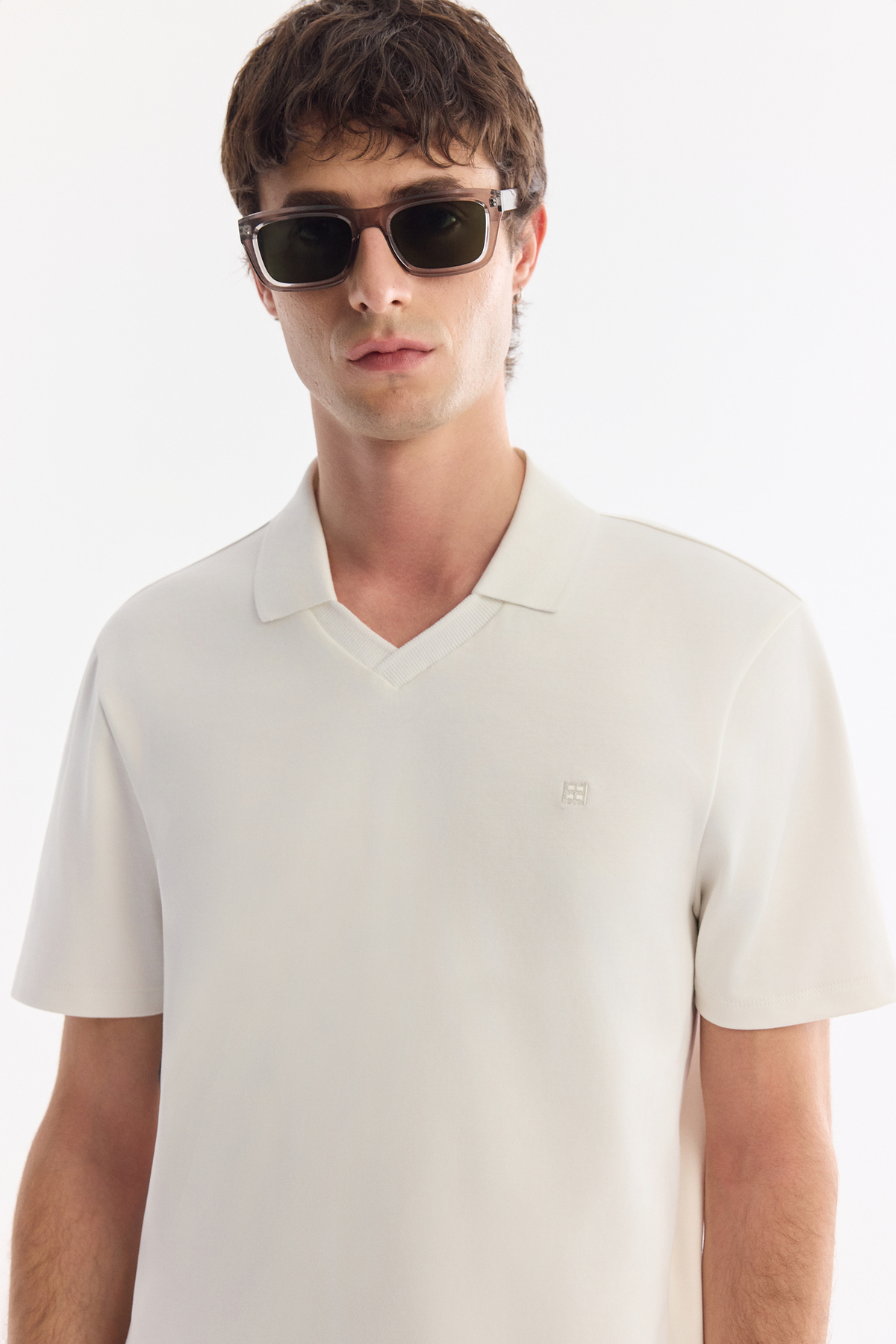 Ekru Düğmesiz Polo Yaka İnterlok  T-Shirt