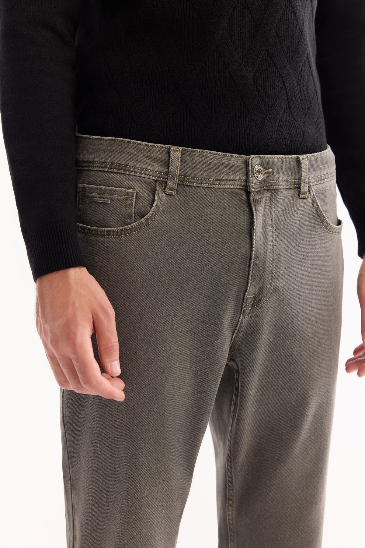 Gri Eskitme Yıkamalı Örme Jean Pantolon