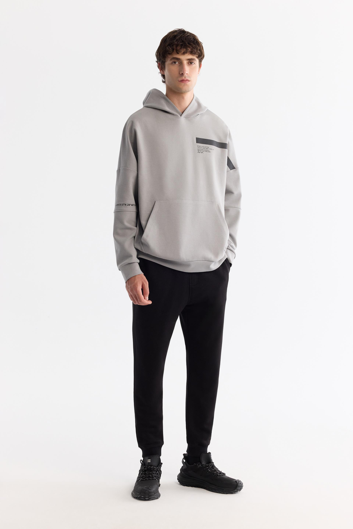 Gri Kapüşonlu Yaka Pamuklu Baskılı Sweatshirt