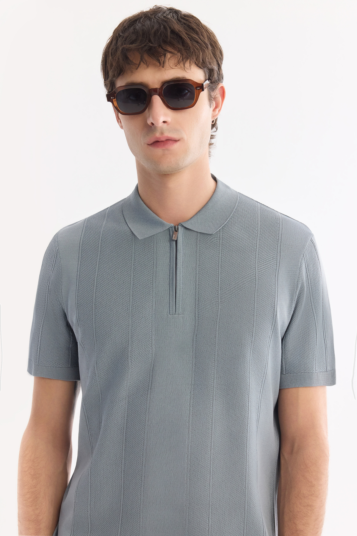Gri Polo Yaka Fermuarlı Jakar Örgü Detaylı Triko T-shirt