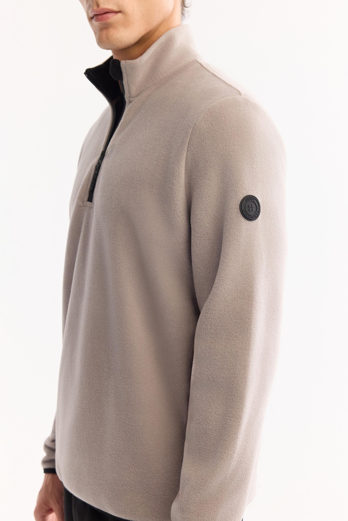 Gri Soğuğa Dayanıklı Yarım Fermuarlı Dik Yaka Polar Sweatshirt