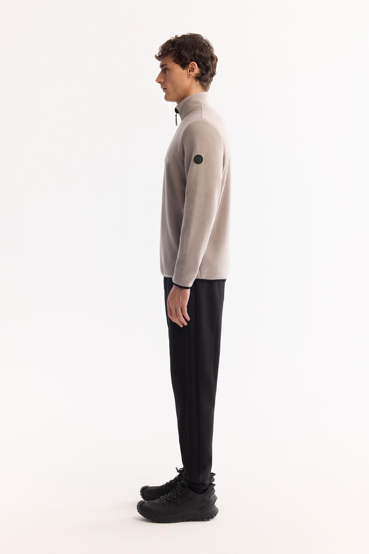 Gri Soğuğa Dayanıklı Yarım Fermuarlı Dik Yaka Polar Sweatshirt