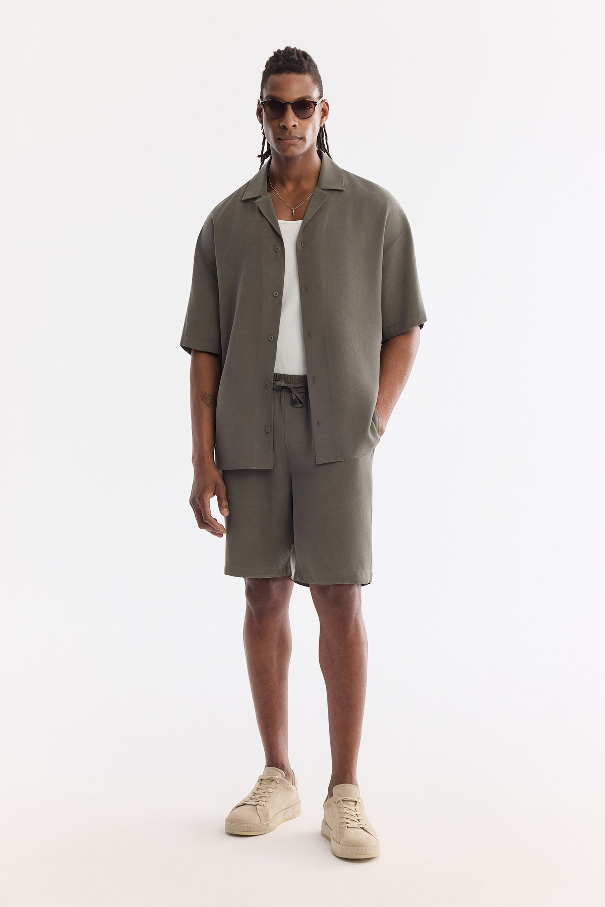 Haki Küba Yaka Modal Karışımlı Oversize Fit Kısa Kol Gömlek