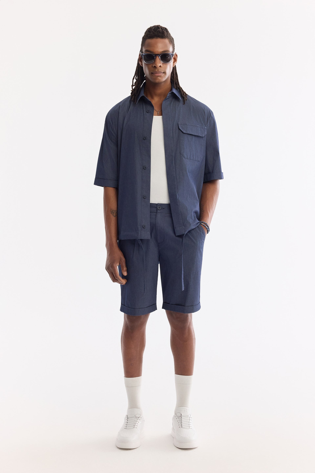 İndigo Beli Lastikli Denim Görünümlü Relaxed Fit Şort