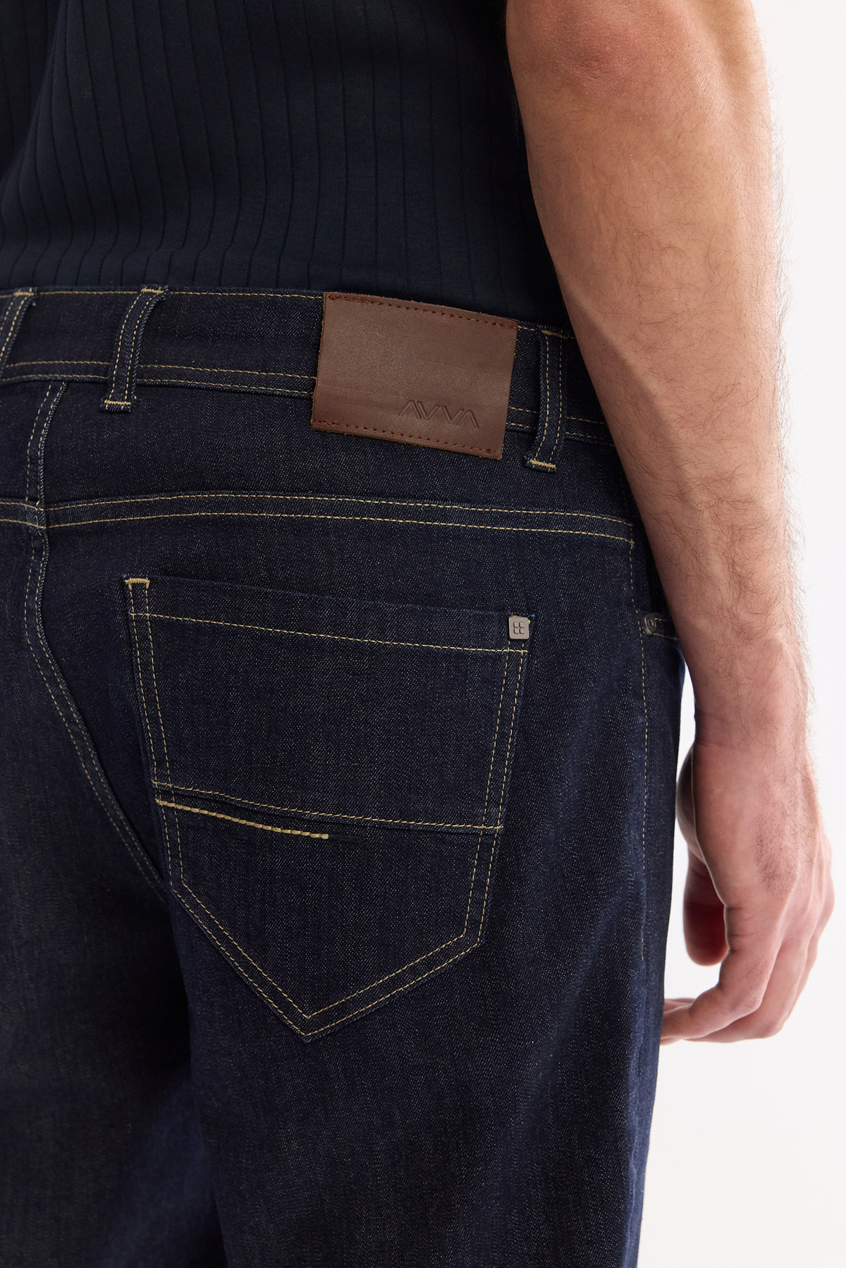 İndigo Klasik Bel Eskitme Yıkamalı Elastan Jean Pantolon