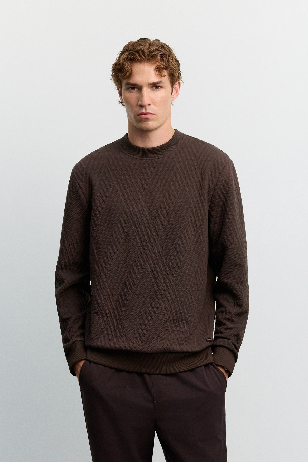 Kahve Bisiklet Yaka Jakarlı Sweatshirt