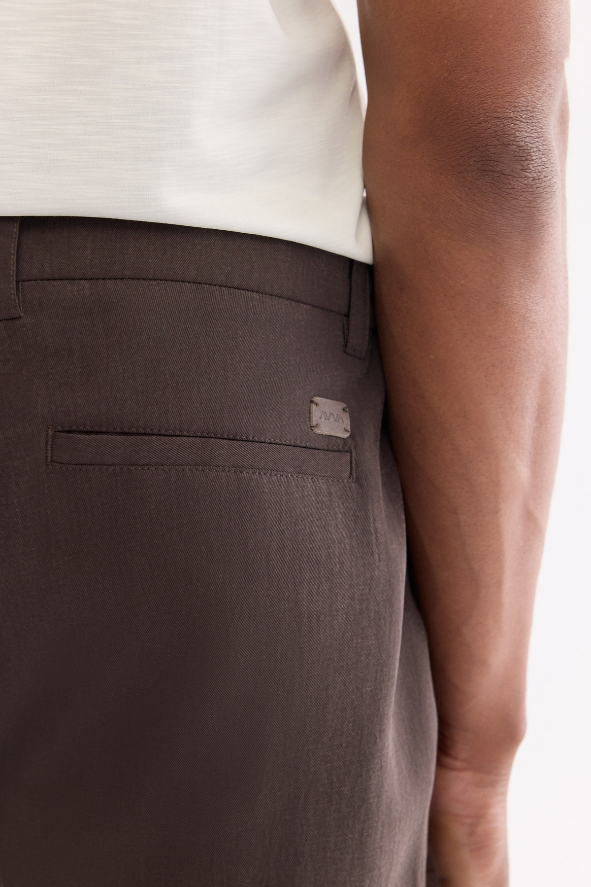 Kahve Yanı Lastikli Tencel Karışımlı Relaxed Fit Pantolon