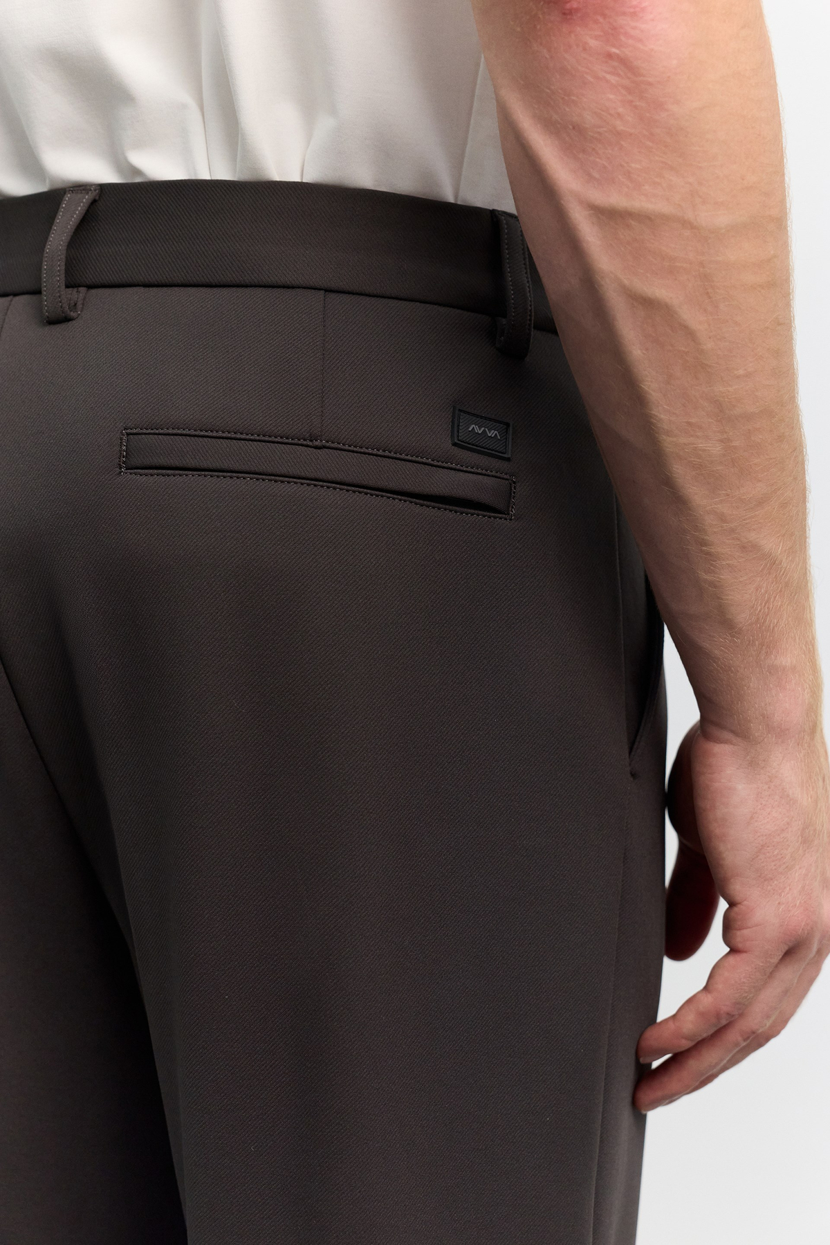 Kahve Yün Karışımlı Teknik Yumuşak Tuşeli Yanı Lastikli Relaxed Fit Pantolon