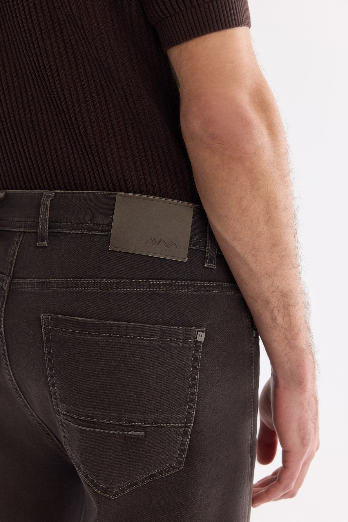 Kahverengi Eskitme Yıkamalı Pamuklu Elastan Jean Pantolon