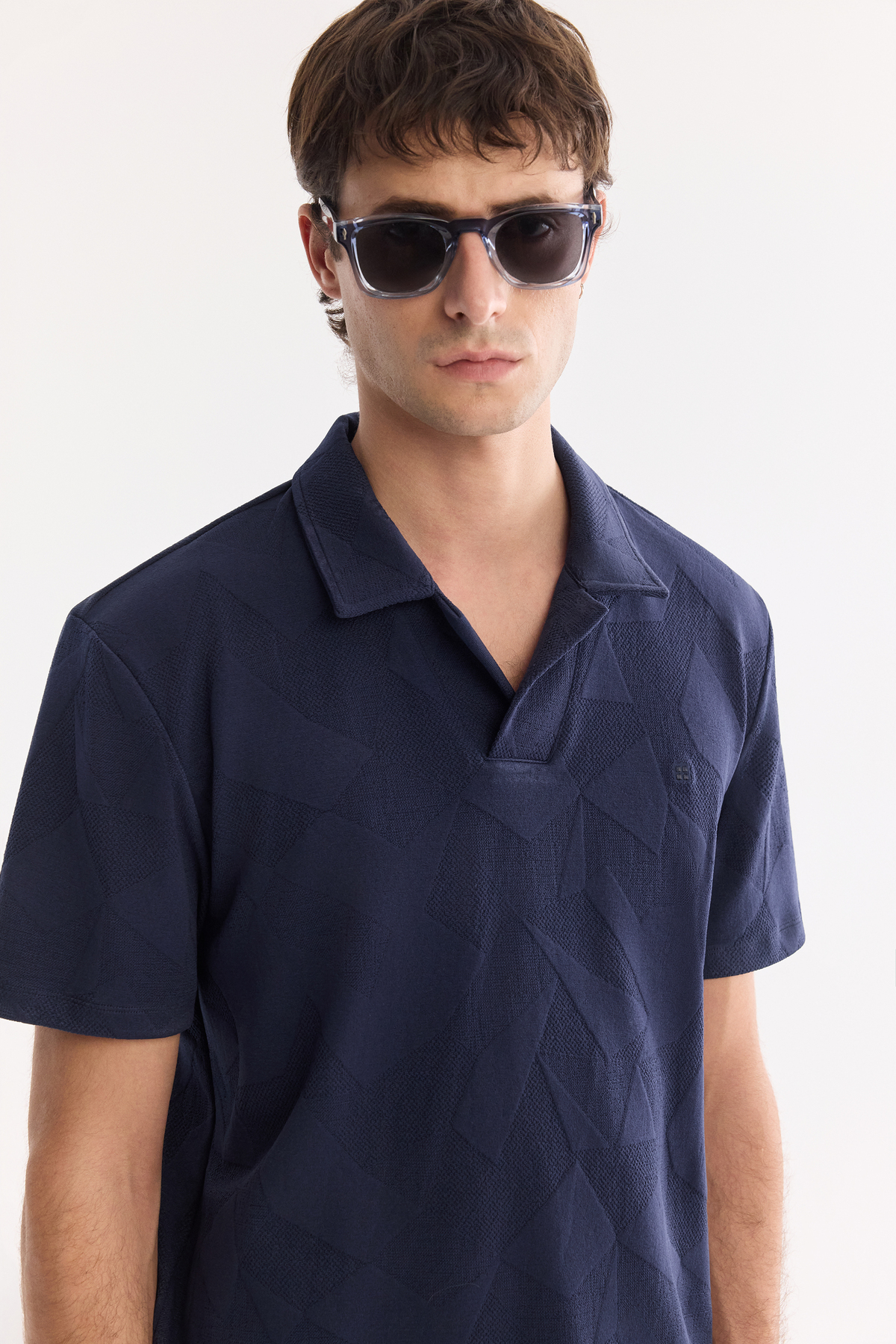 Lacivert Apaj Yaka Jakarlı T-Shirt