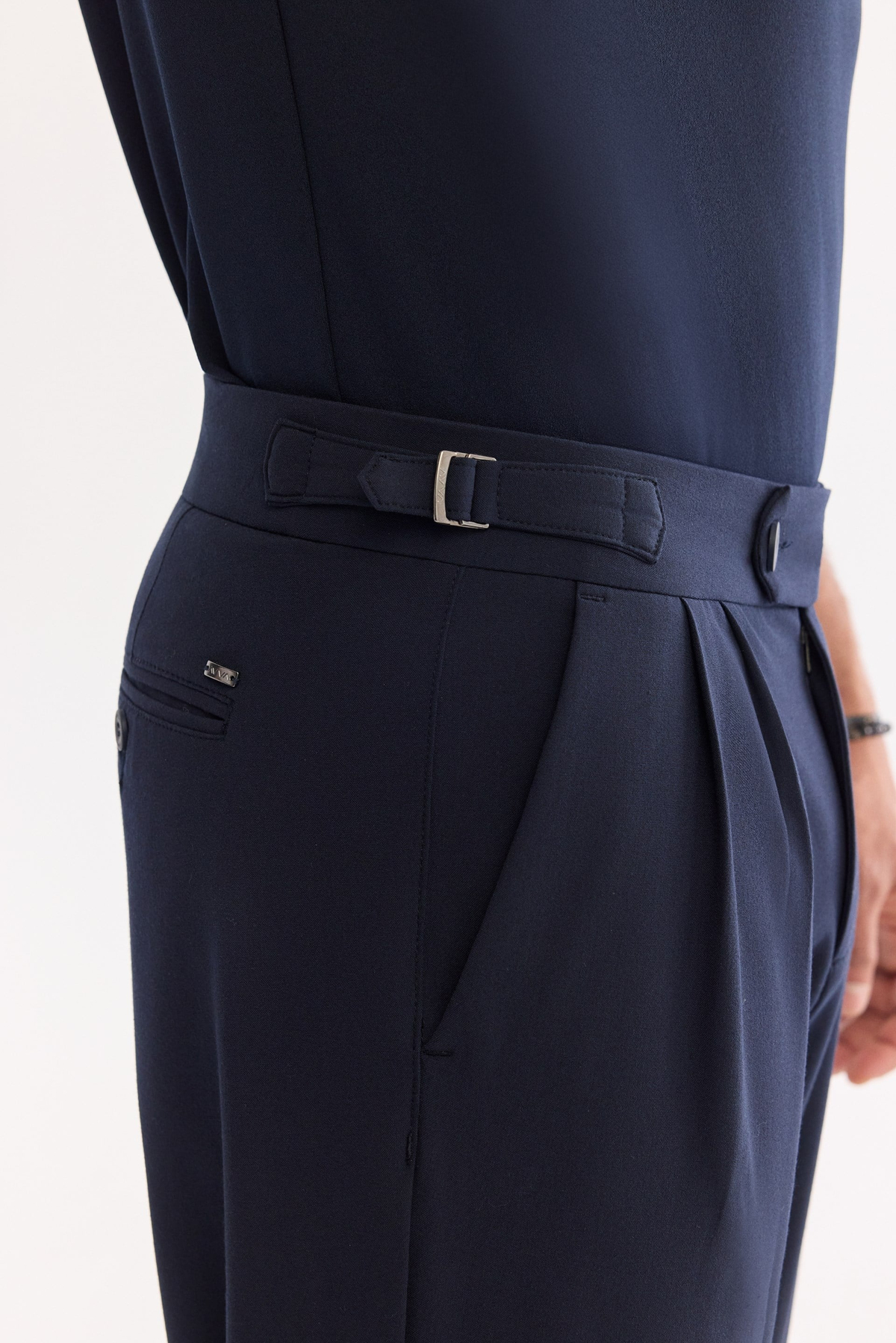 Lacivert Klasik Bel Yanı Tokalı Carrot Fit Pantolon
