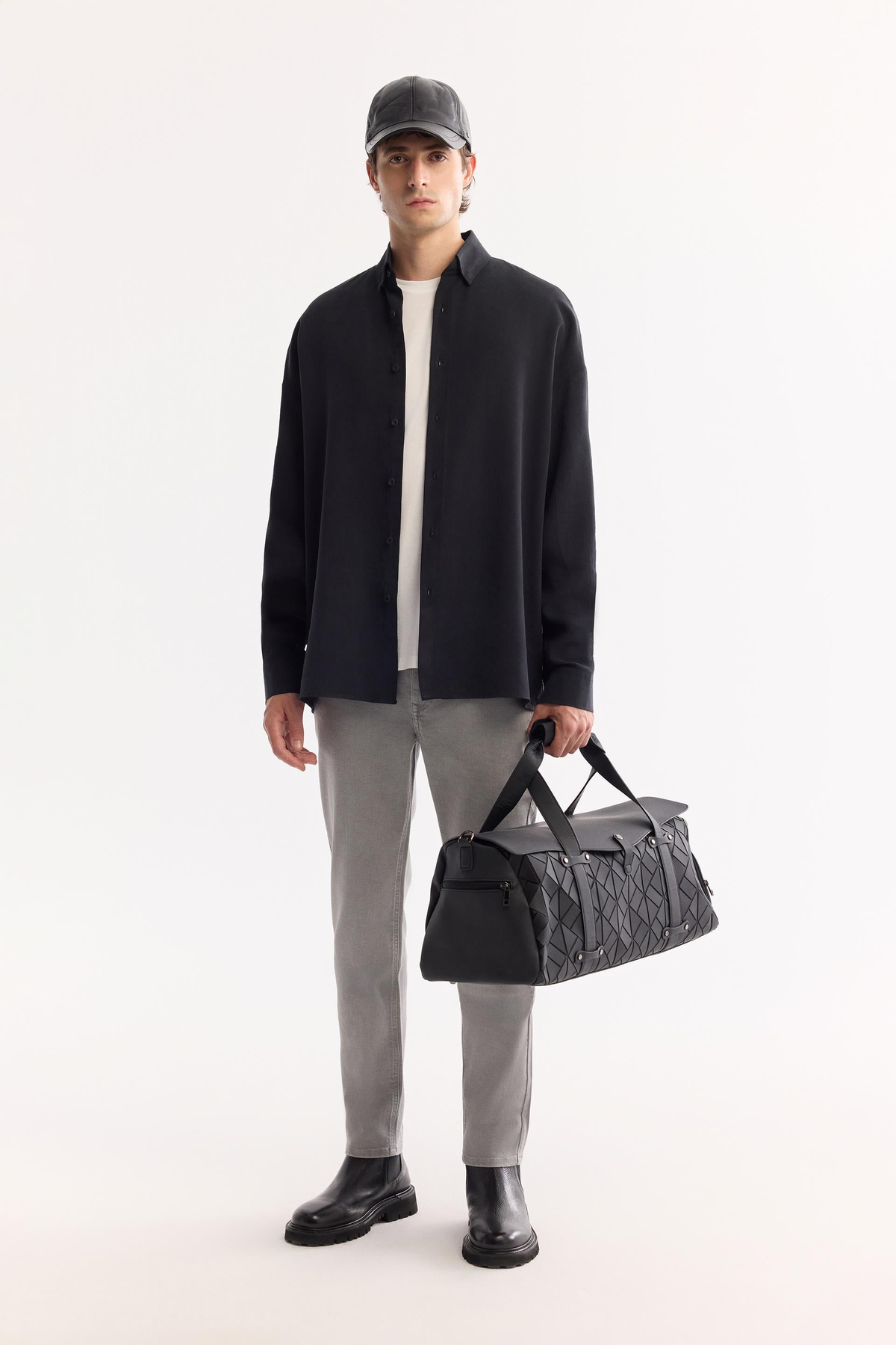 Siyah Alttan Britli Yaka Soft Touch Oversize Gömlek