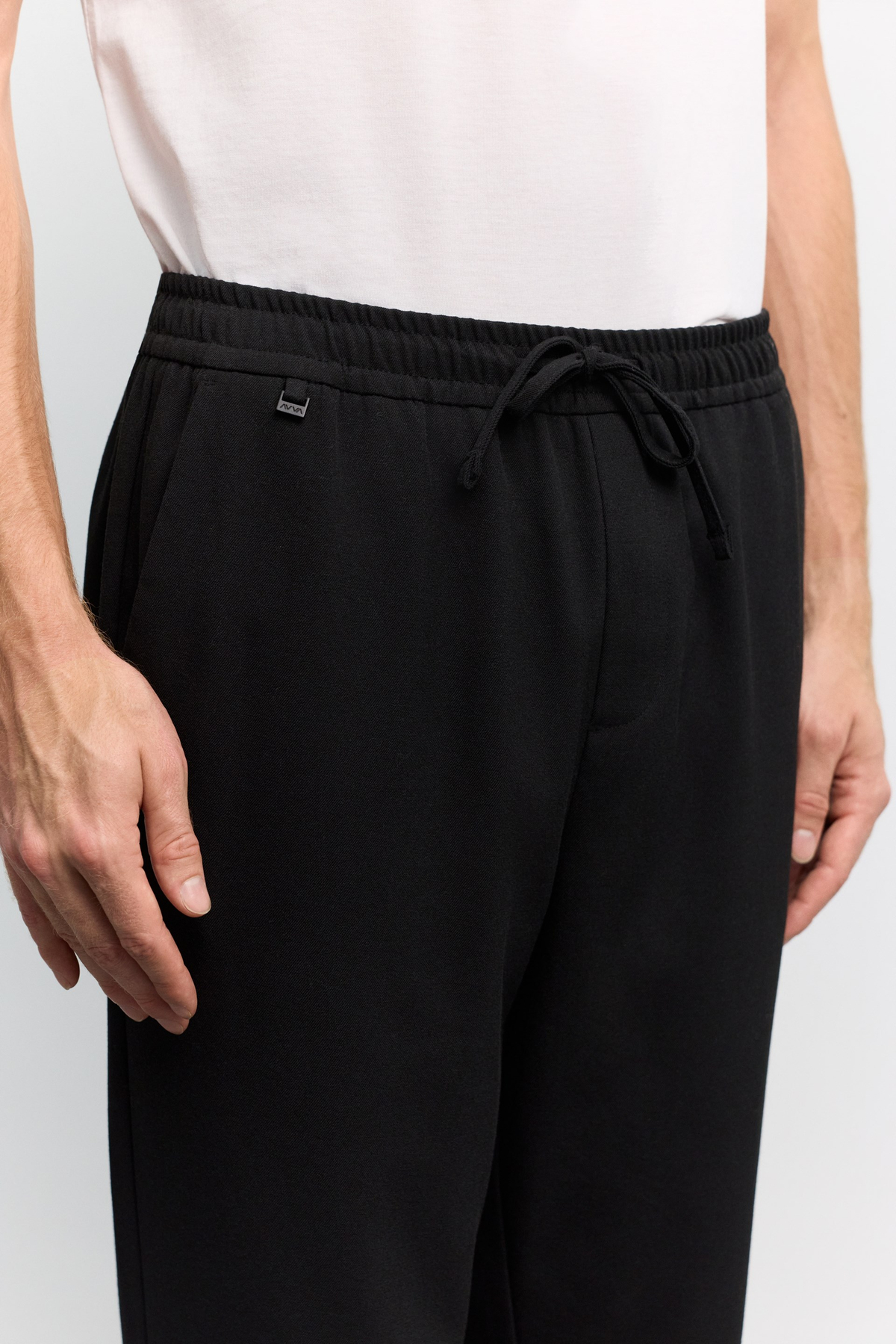 Siyah Beli Lastikli Bağcıklı Kolay Ütülenen Jogger Pantolon