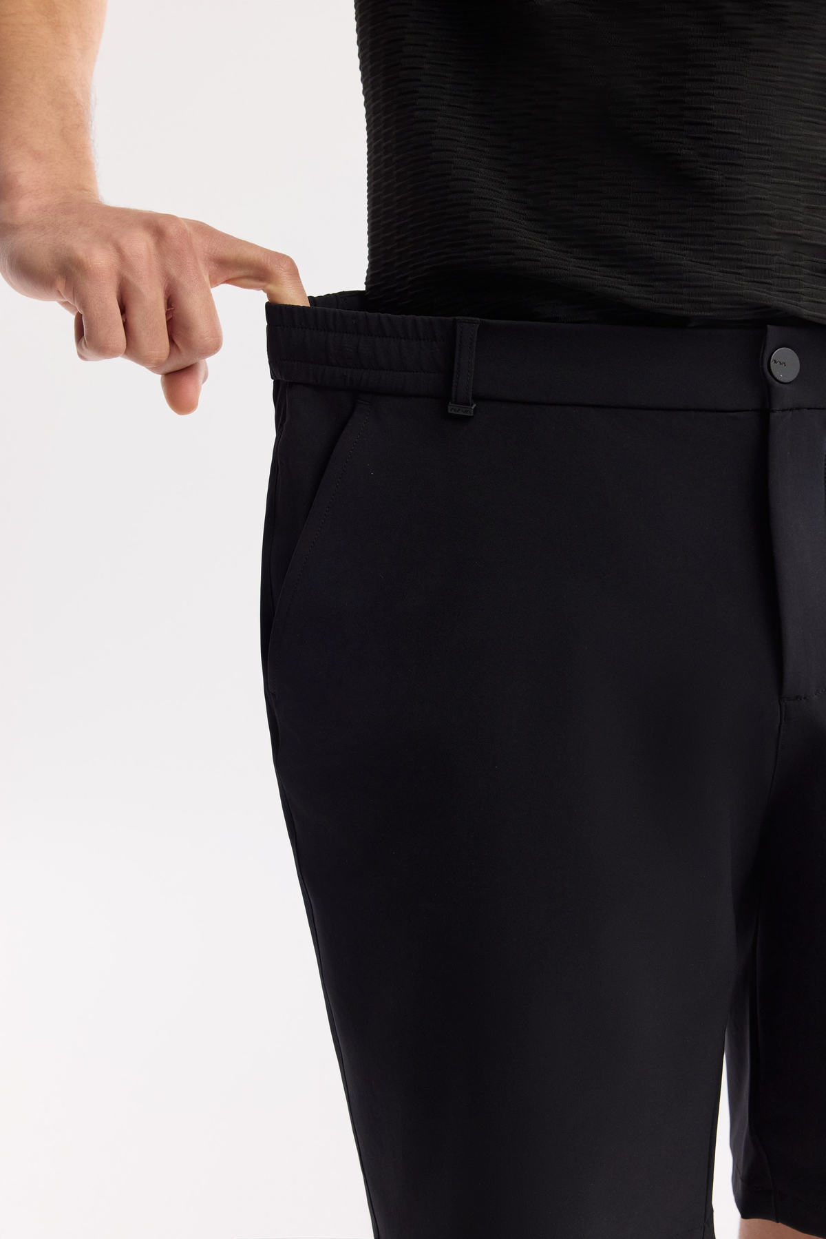 Black Elastic Waist Bi-Stretch Technical Fabric Shorts