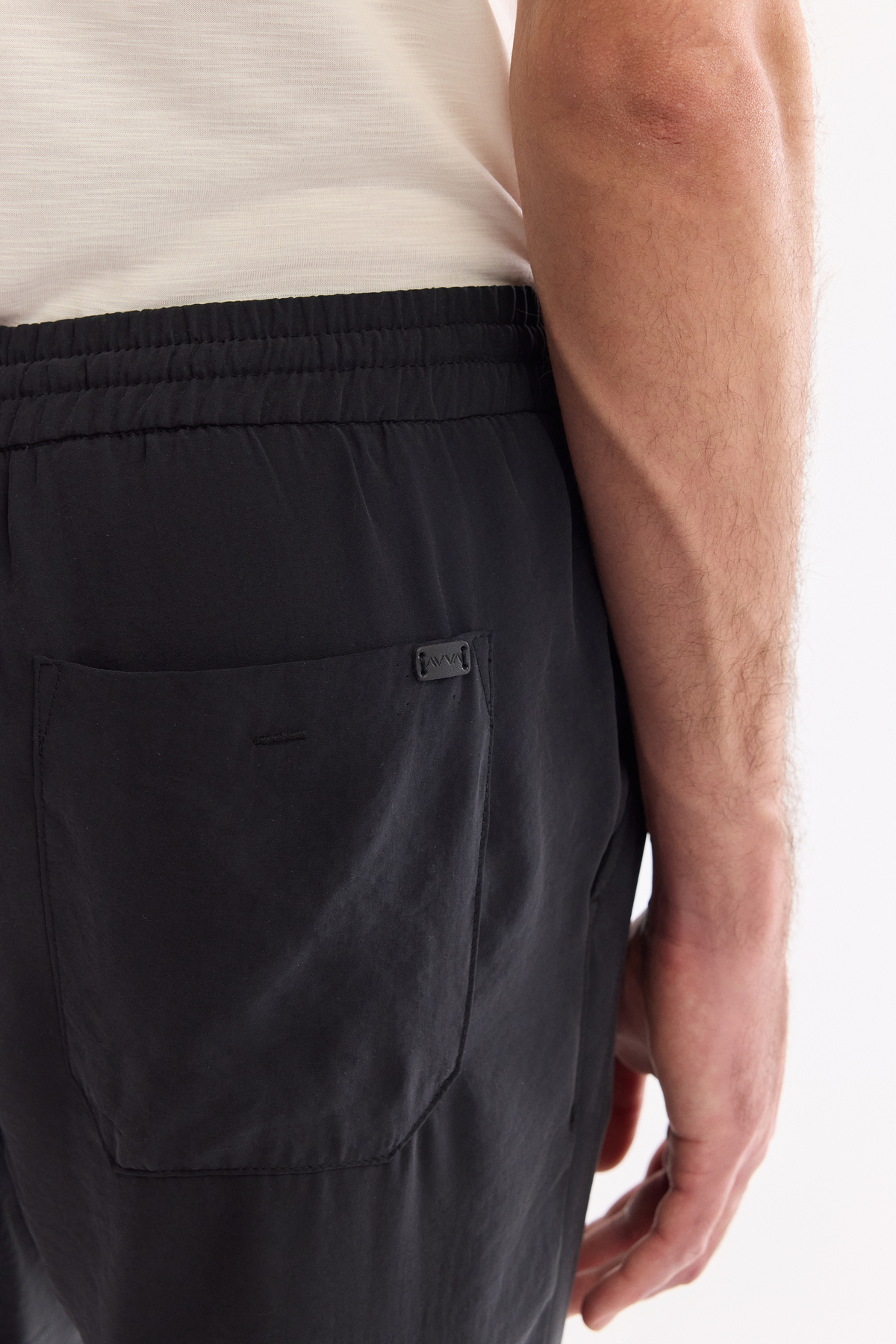 Siyah Beli Lastikli Modal Karısımlı Rahat Kesim Truva Relaxed Fit Pantolon