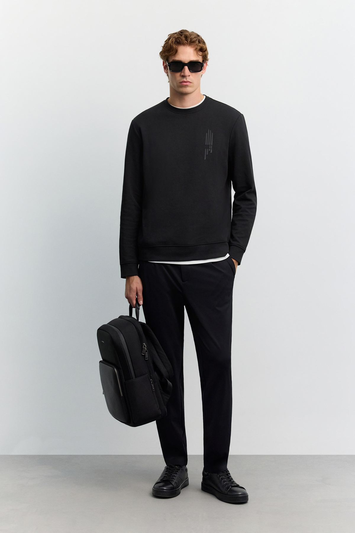 Siyah Bisiklet Yaka Boyuna Çizgi Silikon Baskılı İnterlok Sweatshirt