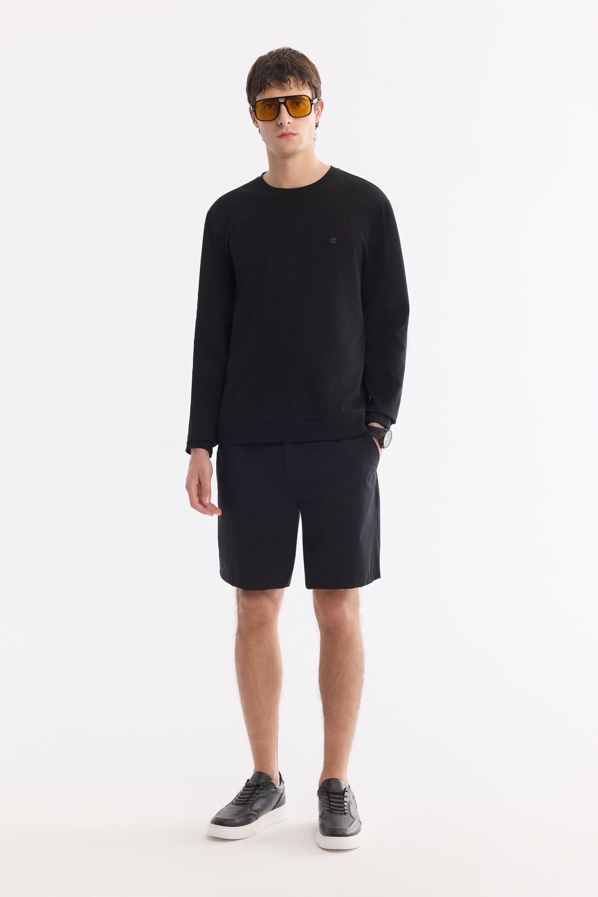 Siyah Bisiklet Yaka Esnek Yumuşak Doku İnterlok Kumaş Basic Sweatshirt