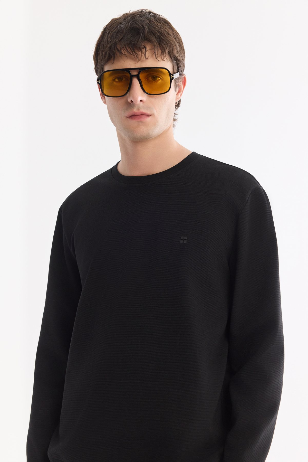 Siyah Bisiklet Yaka Esnek Yumuşak Doku İnterlok Kumaş Basic Sweatshirt