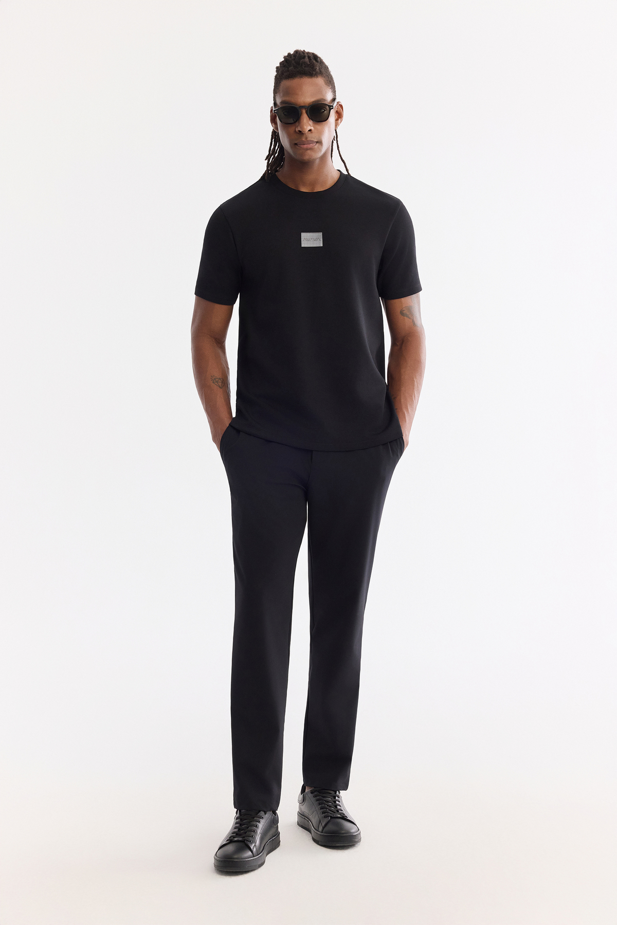 Siyah Bisiklet Yaka Hologram   Baskılı İnterlok T-Shirt