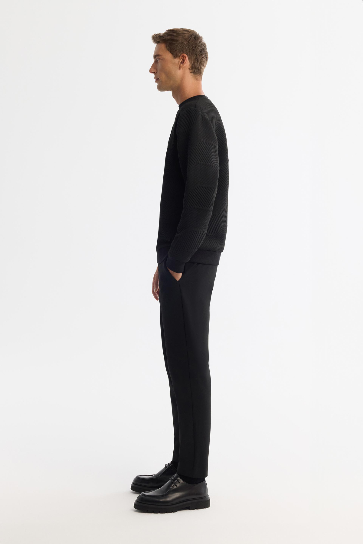 Siyah Bisiklet Yaka Jakarlı Sweatshirt