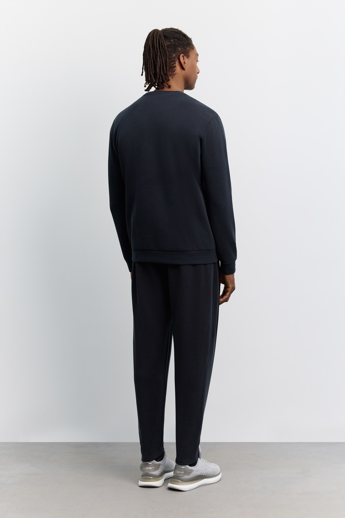Siyah Bisiklet Yaka Modal Karışımlı Soft Touch Sweatshirt