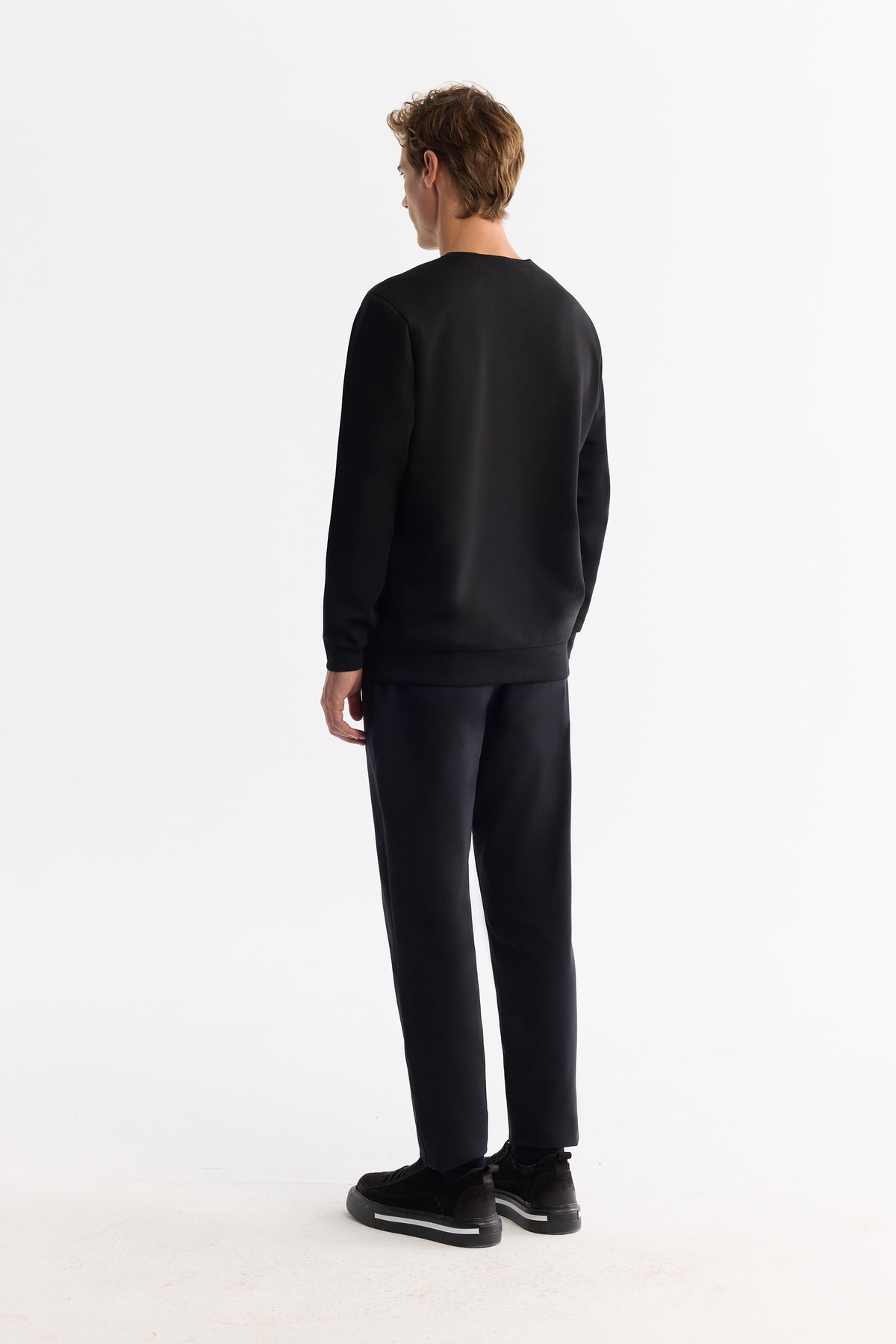 Siyah Bisiklet Yaka Pamuklu Baskılı Sweatshirt