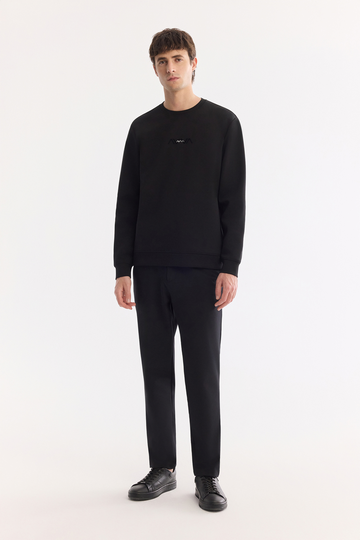 Siyah Bisiklet Yaka Pamuklu Kolay Ütülenen Sweatshirt