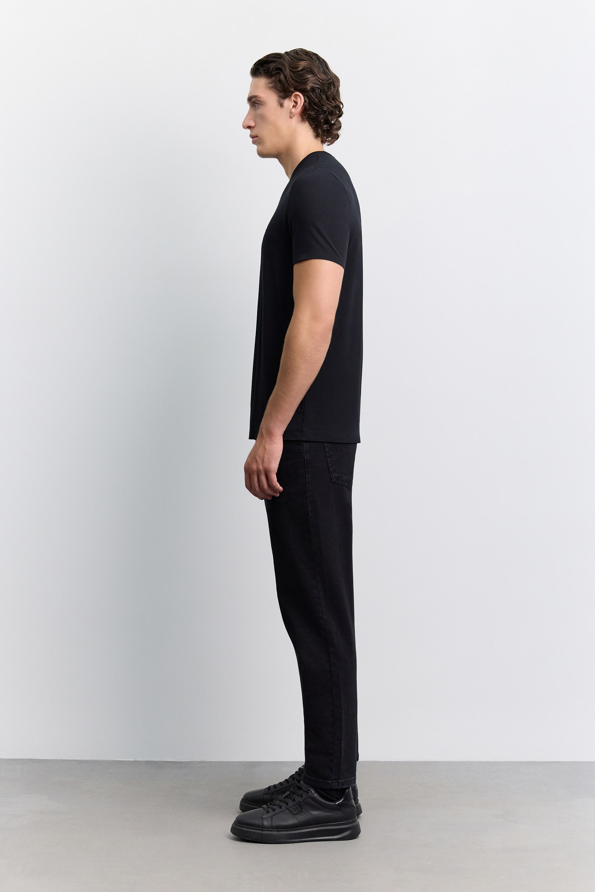 Siyah Bisiklet Yaka Soft Touch Basic T-Shirt