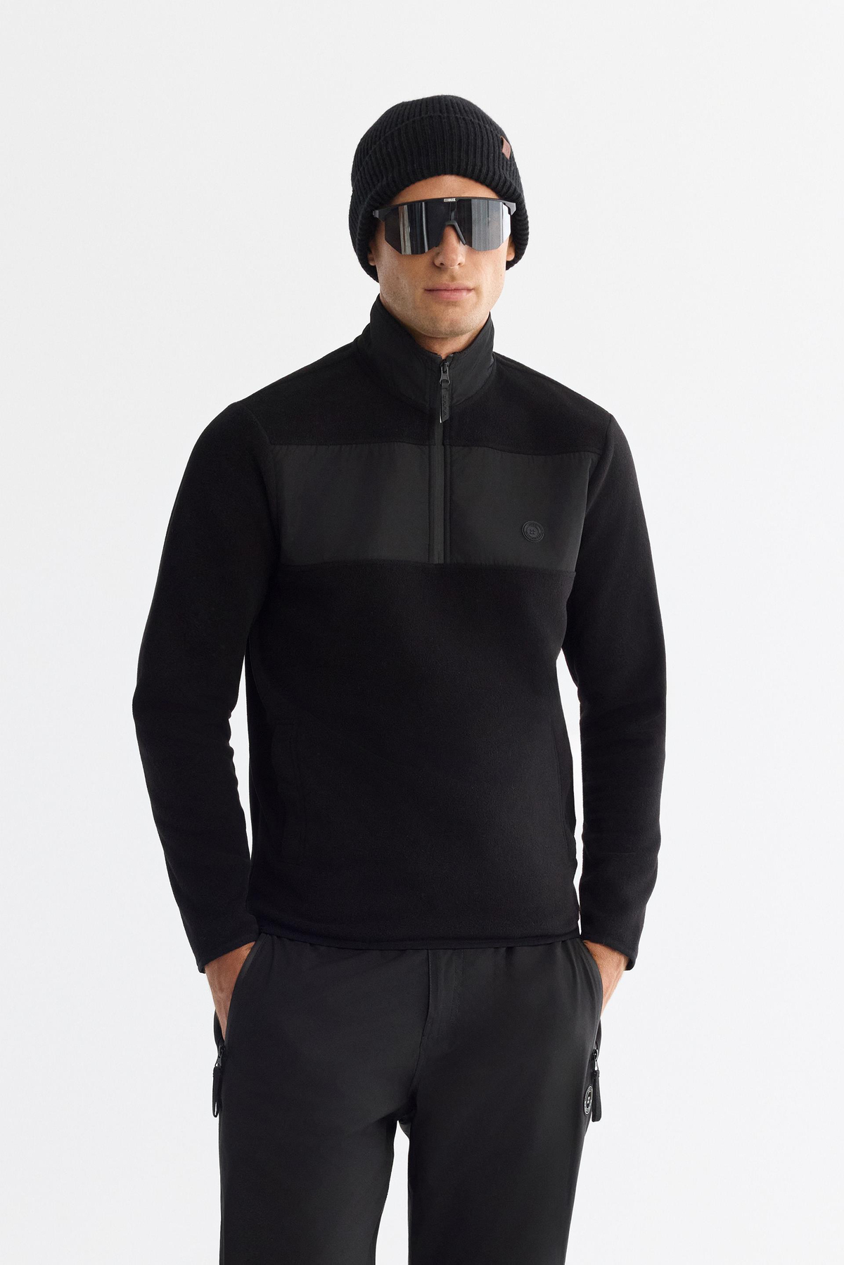Siyah Fermuarlı Dik Yaka Polar Sweatshirt