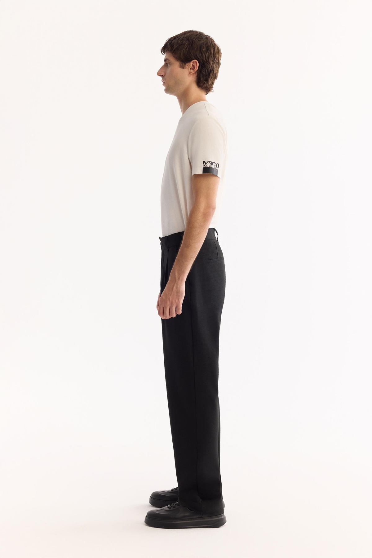 Siyah İnce Fitilli Dokulu  Baggy Fit Pantolon