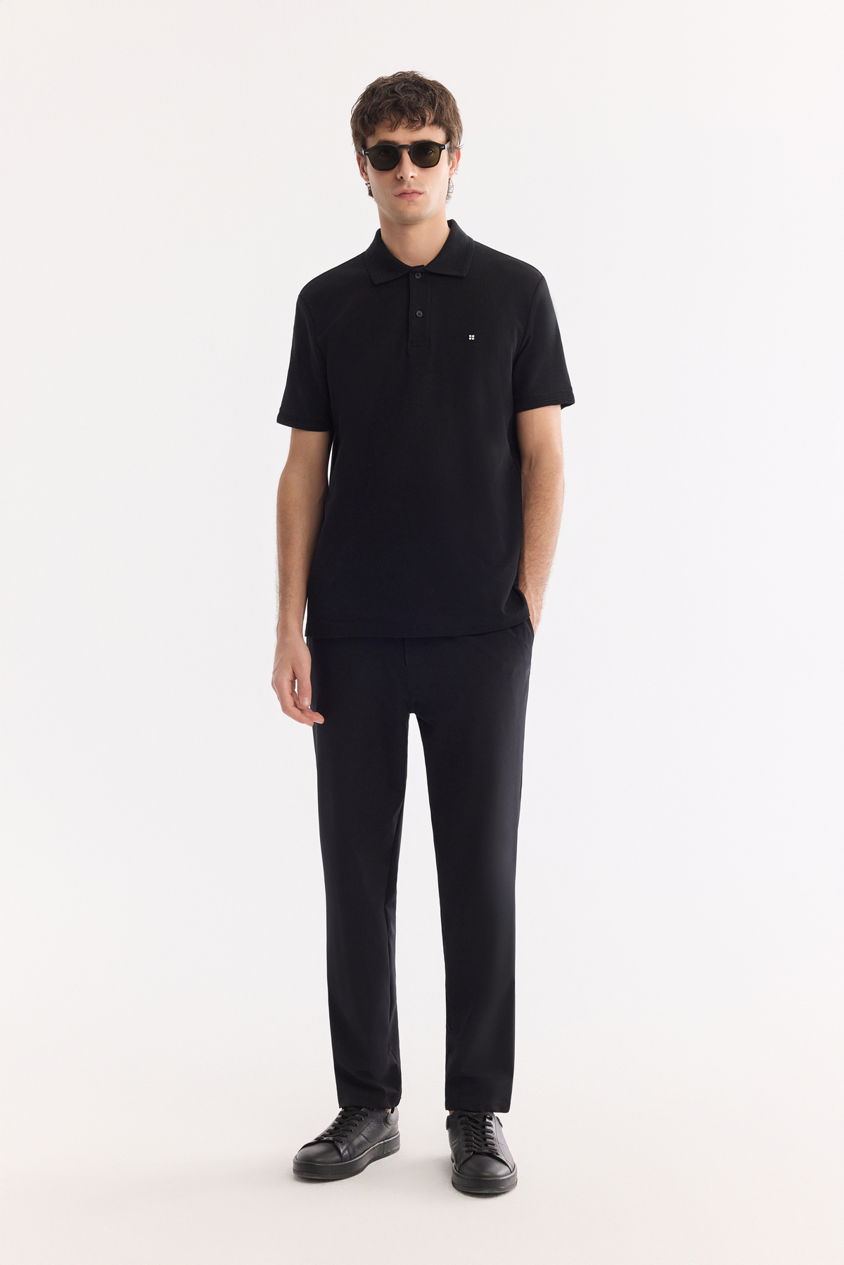 Siyah Kıvrılmaz Polo Yaka %100 Pamuk Basic T-Shirt