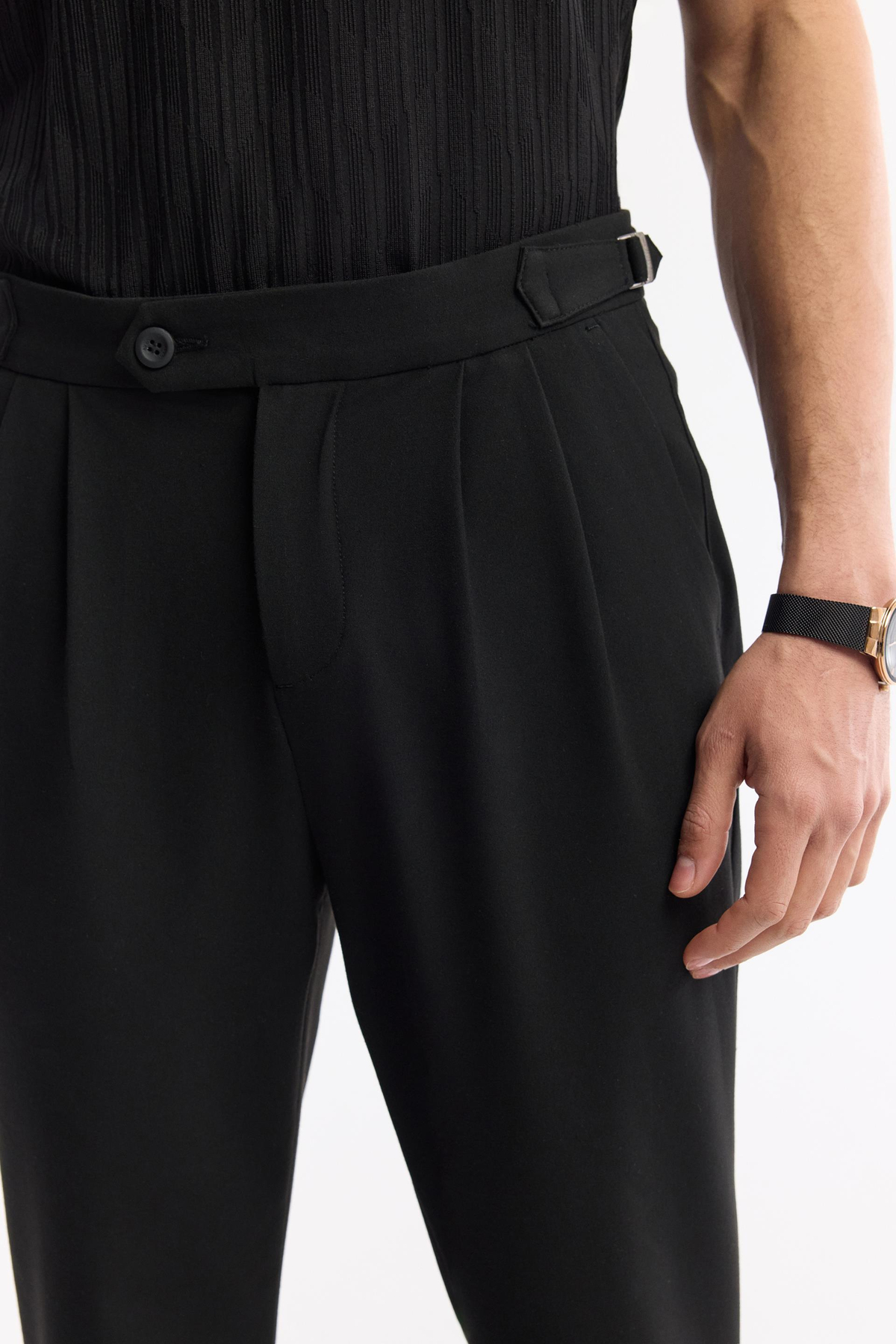 Siyah Klasik Bel Pileli Apolet Detaylı Gordion Carrot Fit Pantolon