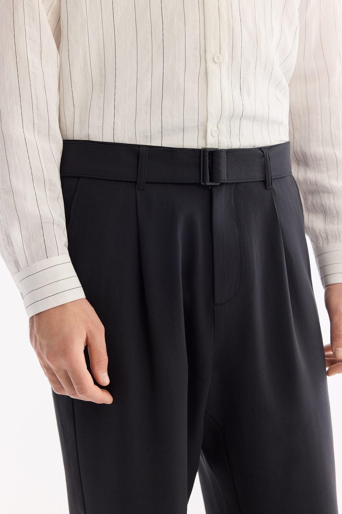 Siyah Klasik Bel  Toka Detaylı Modal Karışımlı Knidos Baggy Fit Pantolon