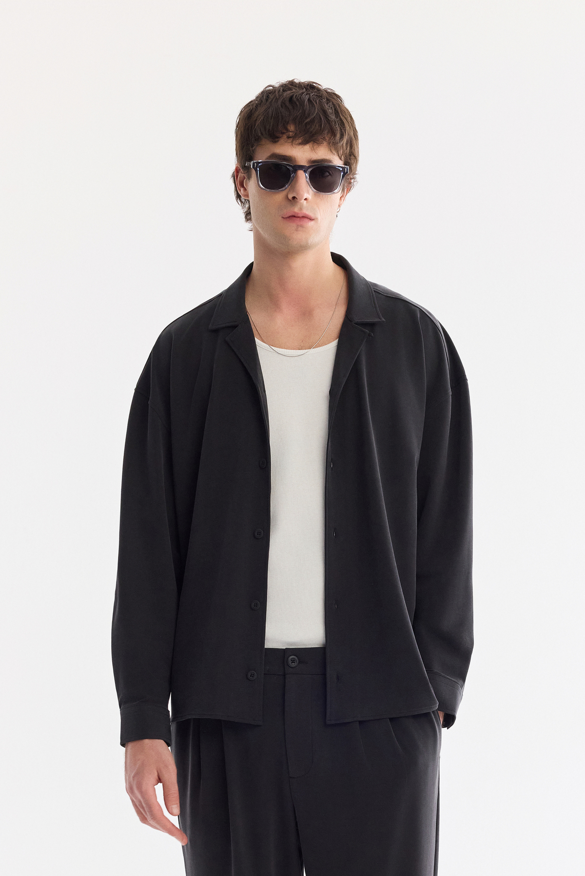 Siyah Küba Yaka Lyocell Karışımlı Örme Oversize Fit Uzun Kollu Gömlek
