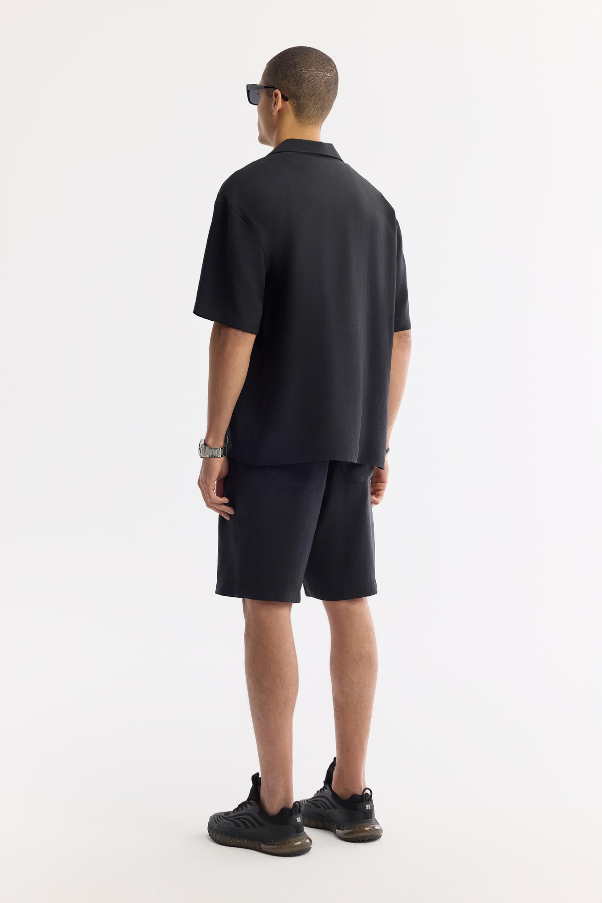 Siyah Küba Yaka Modal Karışımlı Oversize Fit Kısa Kol Gömlek