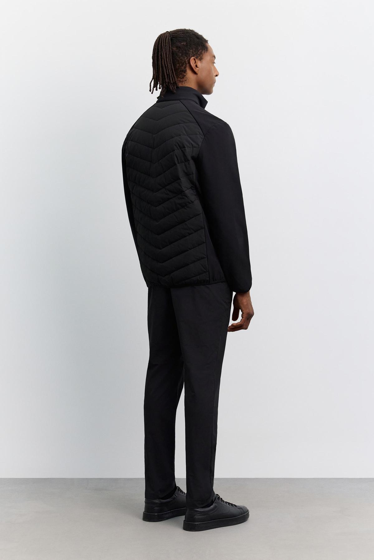Siyah Ördek Tüyü Dik Yaka Lightweight Mont