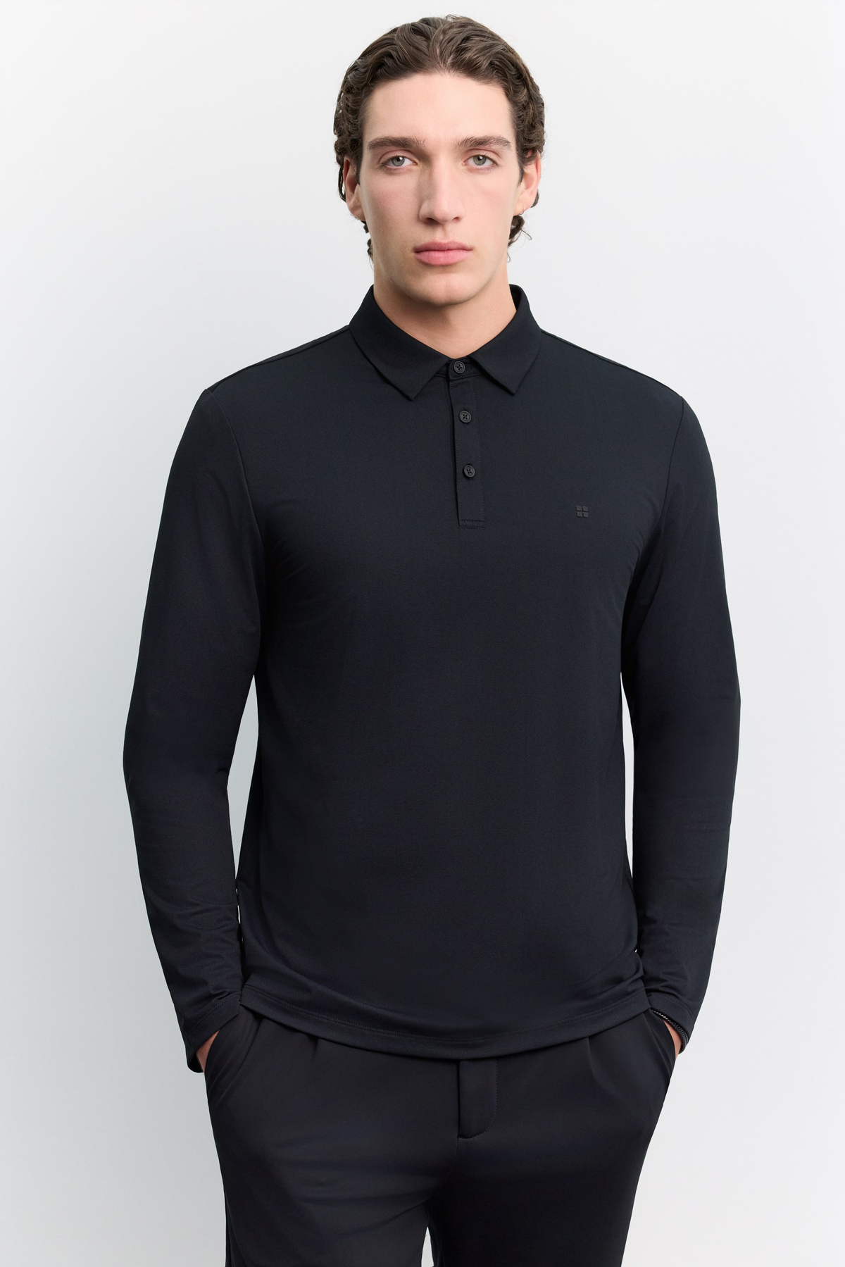 Siyah Polo Yaka Düğmeli Göğüs Logo Baskılı Teknik T-Shirt