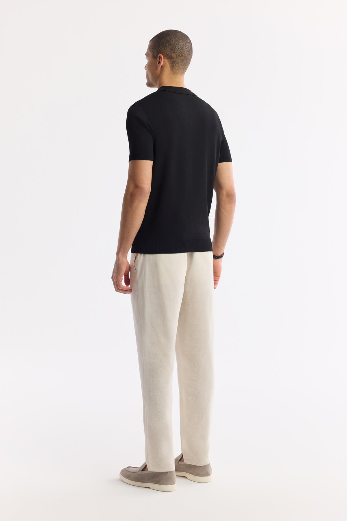 Siyah Polo Yaka Önden Düğmeli Fitil Örgü Desenli Rayon Triko T-shirt