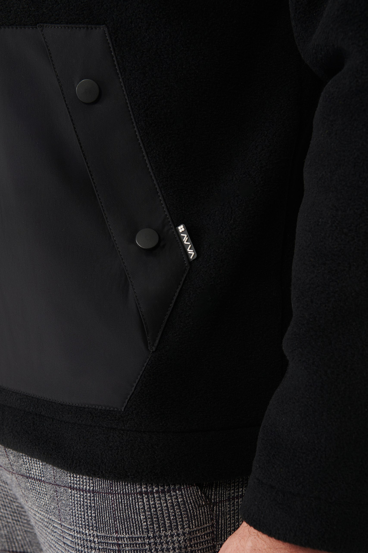 Siyah Soğuğa Dayanıklı Kapüşonlu Garni Kumaş Detaylı Polar Sweatshirt
